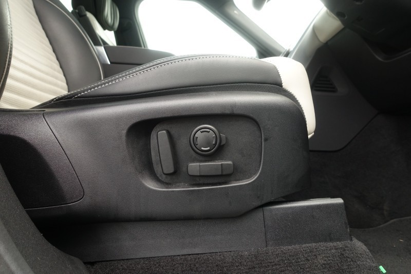 2023 (73) LAND ROVER DISCOVERY 3.0 D300 Dynamic HSE 5dr Auto 5896170
