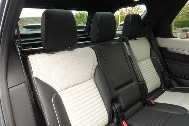 2023 (73) LAND ROVER DISCOVERY 3.0 D300 Dynamic HSE 5dr Auto 5896177