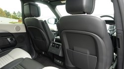 2023 (73) LAND ROVER DISCOVERY 3.0 D300 Dynamic HSE 5dr Auto 5896176