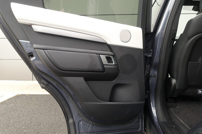 2023 (73) LAND ROVER DISCOVERY 3.0 D300 Dynamic HSE 5dr Auto 5896180