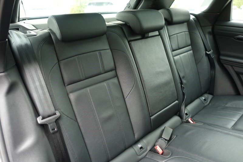2023 (73) LAND ROVER RANGE ROVER EVOQUE 1.5 P300e R-Dynamic SE 5dr Auto 5954988
