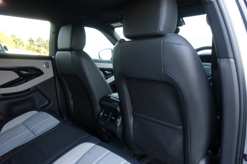 2023 (23) LAND ROVER RANGE ROVER EVOQUE 2.0 P250 R-Dynamic SE 5dr Auto 5933078