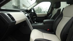 2024 (74) LAND ROVER DISCOVERY 3.0 D350 Dynamic SE 5dr Auto 5976954