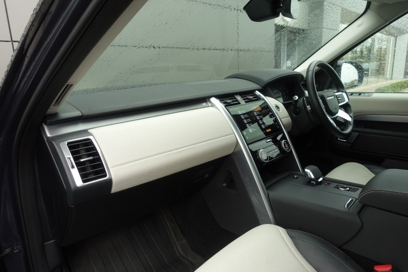 2024 (74) LAND ROVER DISCOVERY 3.0 D350 Dynamic SE 5dr Auto 5977016