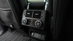 2024 (74) LAND ROVER DISCOVERY 3.0 D350 Dynamic SE 5dr Auto 5976969