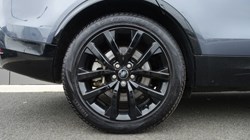 2024 (74) LAND ROVER DISCOVERY 3.0 D350 Dynamic SE 5dr Auto 5976976