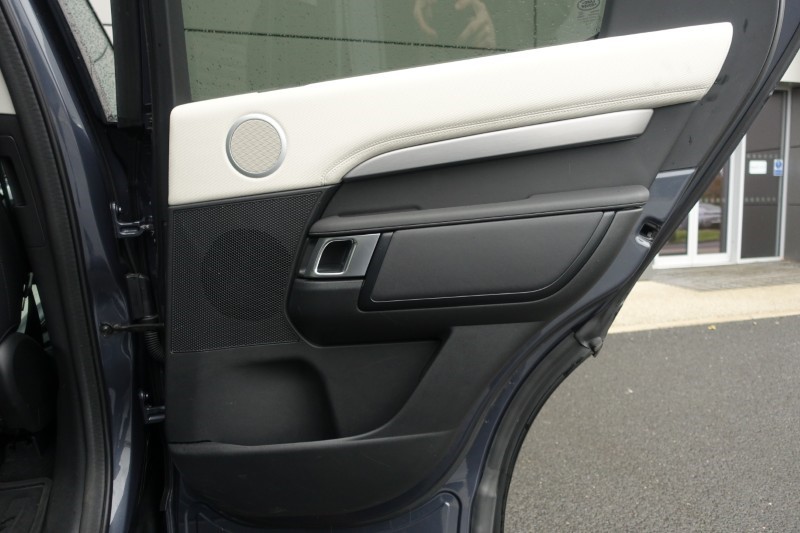 2024 (74) LAND ROVER DISCOVERY 3.0 D350 Dynamic SE 5dr Auto 5977006
