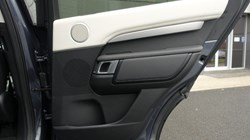 2024 (74) LAND ROVER DISCOVERY 3.0 D350 Dynamic SE 5dr Auto 5977006
