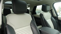 2024 (74) LAND ROVER DISCOVERY 3.0 D350 Dynamic SE 5dr Auto 5977001