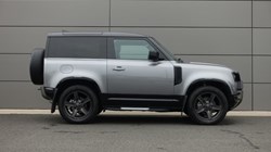 2022 (22) LAND ROVER DEFENDER 3.0 D250 X-Dynamic SE 90 3dr Auto 5928931