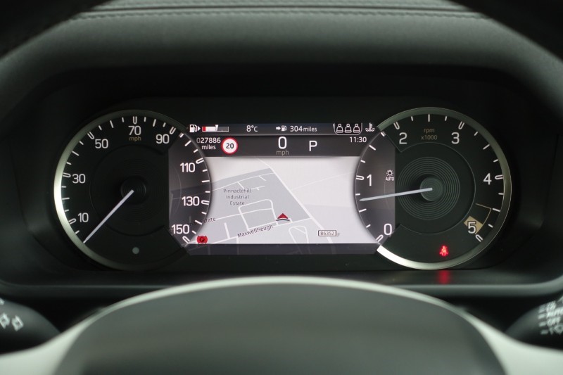 2022 (22) LAND ROVER DEFENDER 3.0 D250 X-Dynamic SE 90 3dr Auto 5928942