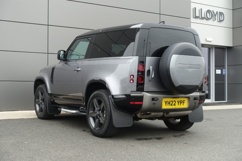 2022 (22) LAND ROVER DEFENDER 3.0 D250 X-Dynamic SE 90 3dr Auto 5928928