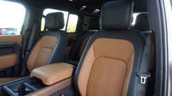 2024 (74) LAND ROVER DEFENDER 2.0 P400e X 110 5dr Auto 5870490