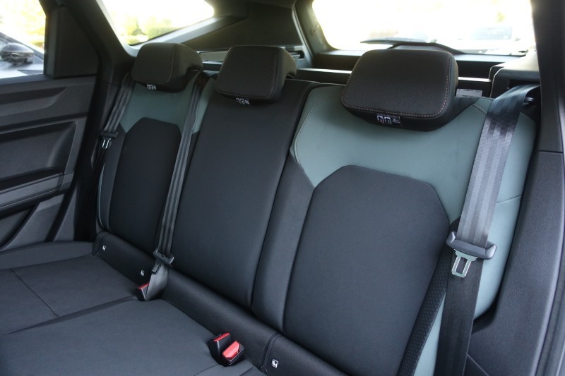 2026 (26) DACIA BIGSTER 1.8 Hybrid 155 Extreme 5dr Auto 5873303