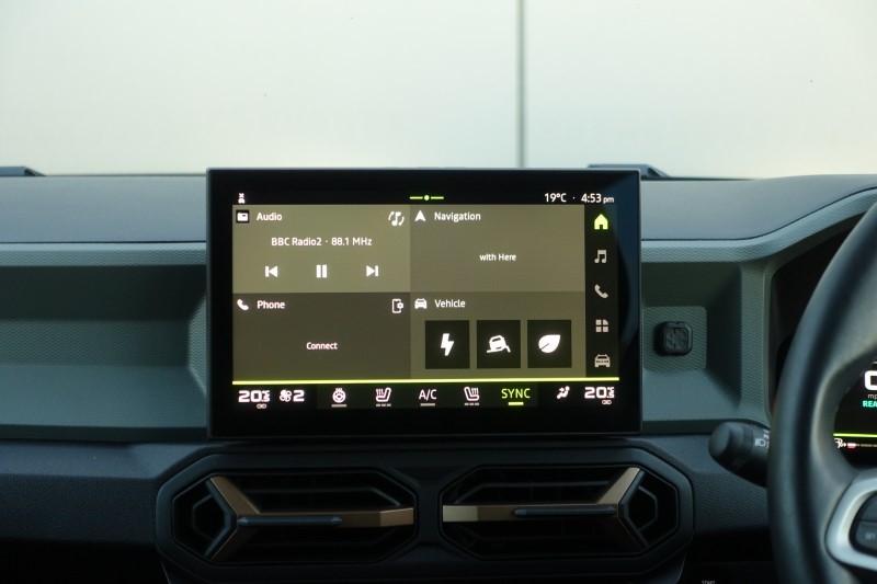 2026 (26) DACIA BIGSTER 1.8 Hybrid 155 Extreme 5dr Auto 5873262