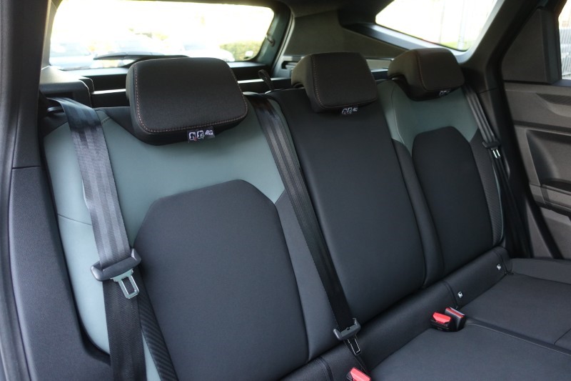 2026 (26) DACIA BIGSTER 1.8 Hybrid 155 Extreme 5dr Auto 5873300