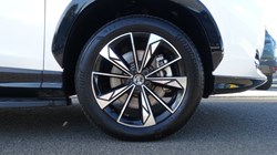 2026 (26) MG MOTOR UK HS 1.5 T-GDI PHEV Trophy 5dr Auto 5888686