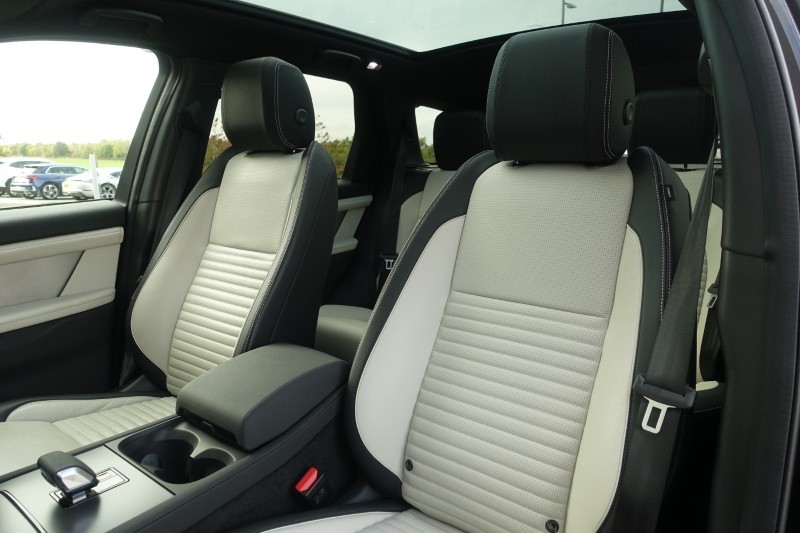2025 (75) LAND ROVER DISCOVERY SPORT 2.0 D200 Dynamic SE 5dr Auto [5 Seat] 5945926