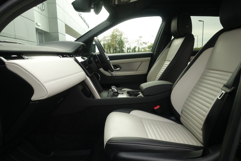 2025 (75) LAND ROVER DISCOVERY SPORT 2.0 D200 Dynamic SE 5dr Auto [5 Seat] 5945866