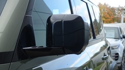 2020 (70) LAND ROVER DEFENDER 3.0 D300 HSE 110 5dr Auto 5951444