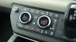 2020 (70) LAND ROVER DEFENDER 3.0 D300 HSE 110 5dr Auto 5951459