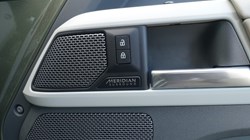 2020 (70) LAND ROVER DEFENDER 3.0 D300 HSE 110 5dr Auto 5951466