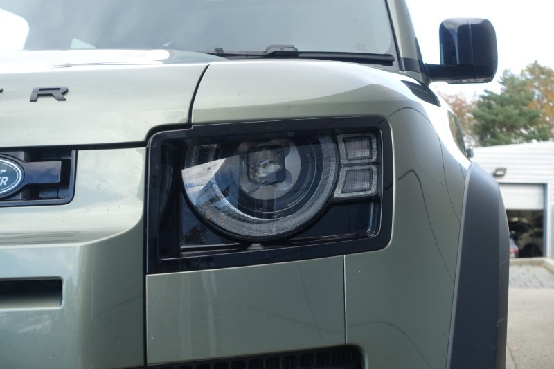 2020 (70) LAND ROVER DEFENDER 3.0 D300 HSE 110 5dr Auto 5951445