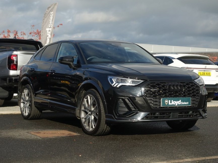 2025 (74) AUDI Q3 45 TFSI 245 Quattro Black Edition 5dr S Tronic