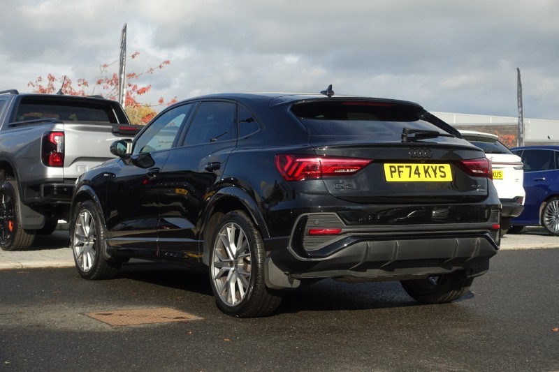 2025 (74) AUDI Q3 45 TFSI 245 Quattro Black Edition 5dr S Tronic 5965145