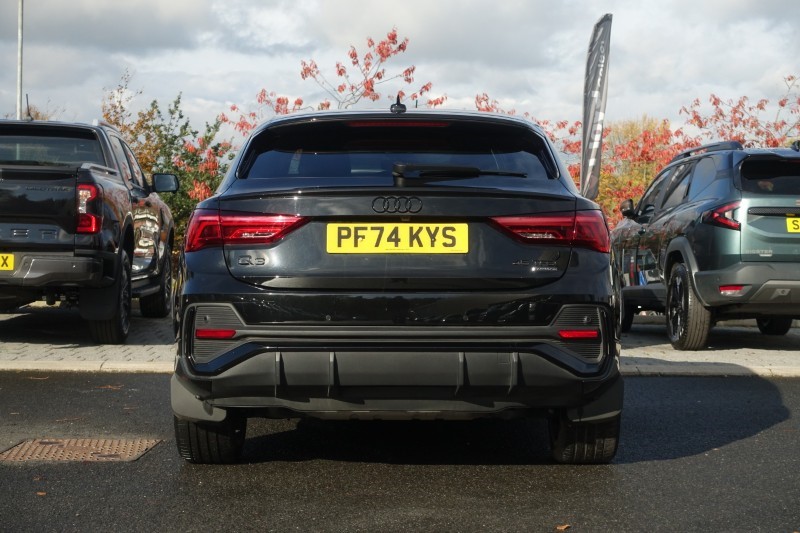 2025 (74) AUDI Q3 45 TFSI 245 Quattro Black Edition 5dr S Tronic 5965149