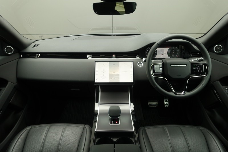 2026 (26) LAND ROVER RANGE ROVER EVOQUE 1.5 P270e Dynamic SE 5dr Auto 5940187
