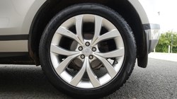 2020 (70) LAND ROVER RANGE ROVER EVOQUE 2.0 D180 SE 5dr Auto 5946029