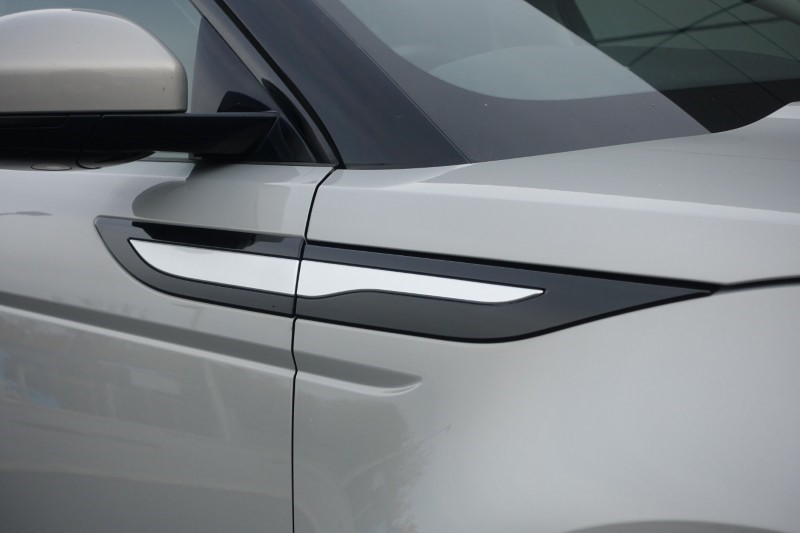 2020 (70) LAND ROVER RANGE ROVER EVOQUE 2.0 D180 SE 5dr Auto 5946022