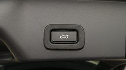 2020 (70) LAND ROVER RANGE ROVER EVOQUE 2.0 D180 SE 5dr Auto 5946033