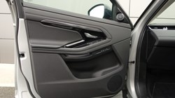2020 (70) LAND ROVER RANGE ROVER EVOQUE 2.0 D180 SE 5dr Auto 5946058