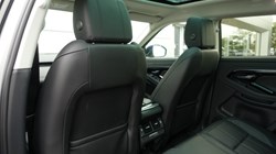 2020 (70) LAND ROVER RANGE ROVER EVOQUE 2.0 D180 SE 5dr Auto 5946056