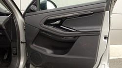 2020 (70) LAND ROVER RANGE ROVER EVOQUE 2.0 D180 SE 5dr Auto 5946048