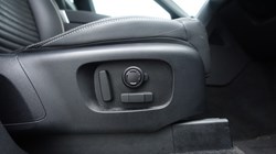 2024 (24) LAND ROVER DISCOVERY 3.0 D300 Dynamic HSE 5dr Auto 5958507
