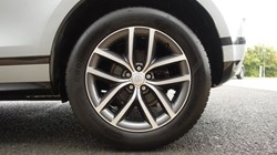 2024 (24) LAND ROVER RANGE ROVER EVOQUE 2.0 D200 Dynamic SE 5dr Auto 5956372