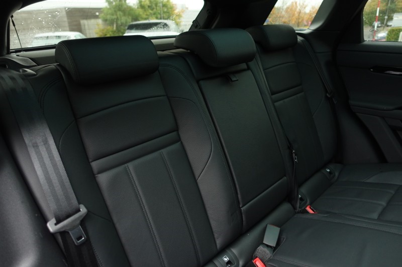 2024 (24) LAND ROVER RANGE ROVER EVOQUE 2.0 D200 Dynamic SE 5dr Auto 5956398