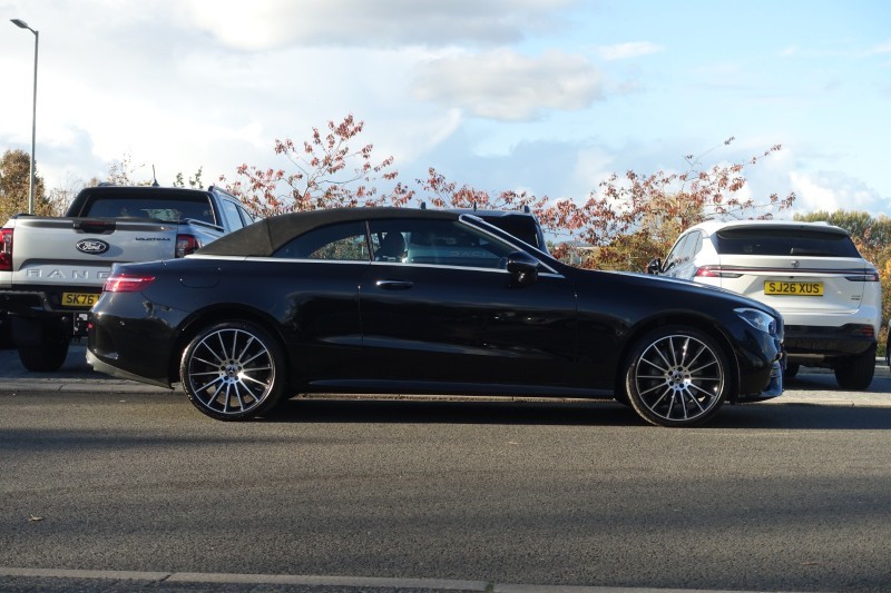 2022 (22) MERCEDES-BENZ E CLASS E300d 4Matic AMG Line Night Ed Pre PLUS 2dr 9G-Tronic 5951359
