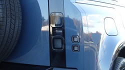 2026 (26) LAND ROVER DEFENDER 3.0 D350 X-Dynamic HSE 110 5dr Auto 5972397