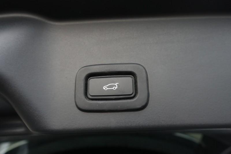 2019 (69) LAND ROVER RANGE ROVER EVOQUE 2.0 P250 First Edition 5dr Auto 5978941
