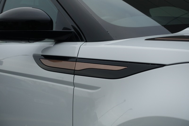 2019 (69) LAND ROVER RANGE ROVER EVOQUE 2.0 P250 First Edition 5dr Auto 5978929