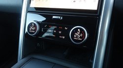 2025 (75) LAND ROVER DISCOVERY 3.0 D350 Dynamic SE 5dr Auto 5972040