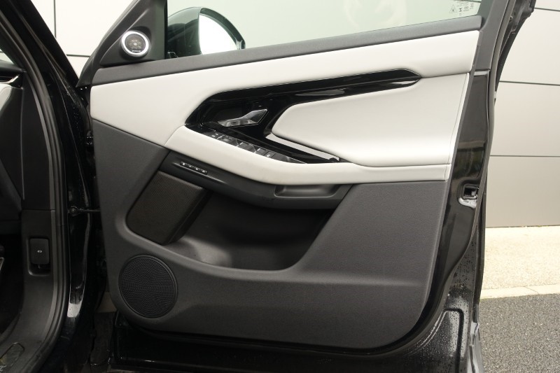2026 (75) LAND ROVER RANGE ROVER EVOQUE 2.0 D200 Dynamic SE 5dr Auto 5979090