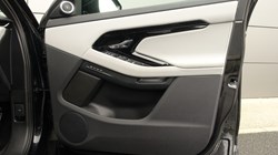2026 (75) LAND ROVER RANGE ROVER EVOQUE 2.0 D200 Dynamic SE 5dr Auto 5979090