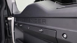 LAND ROVER DEFENDER 3.0 D250 X-Dynamic SE 90 3dr Auto 5108515