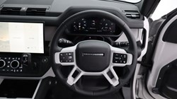 LAND ROVER DEFENDER 3.0 D250 X-Dynamic SE 90 3dr Auto 5108549