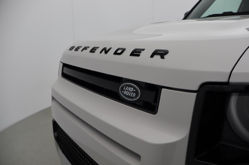 LAND ROVER DEFENDER 3.0 D250 X-Dynamic SE 90 3dr Auto 5108528